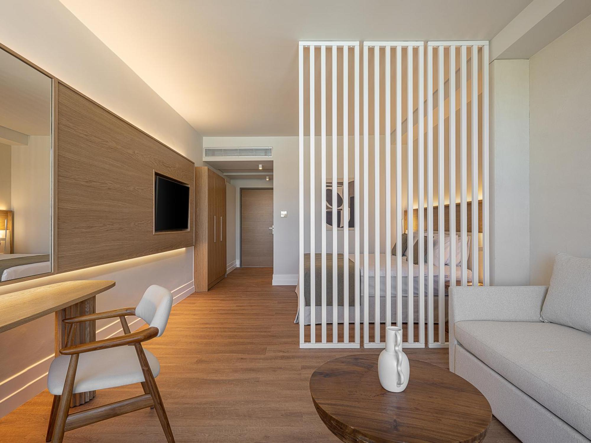 Avra Imperial Resort & Spa Колимварион