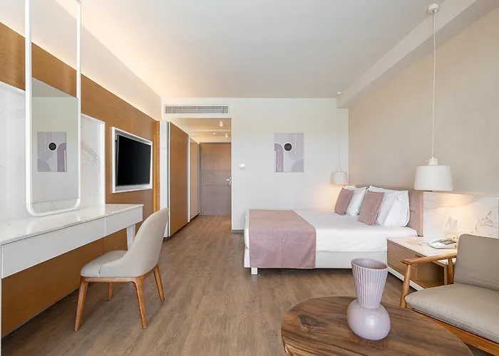 Avra Imperial Hotel
