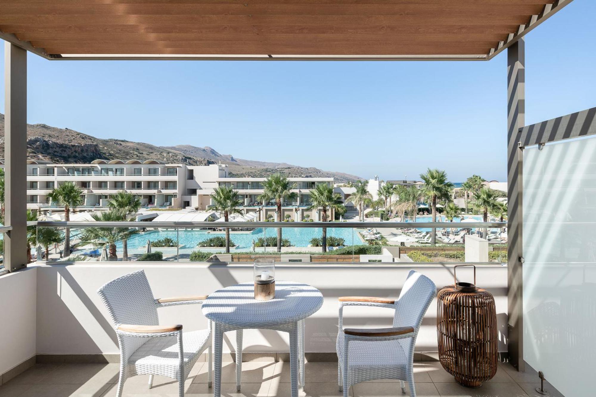 מלון Avra Imperial 5*