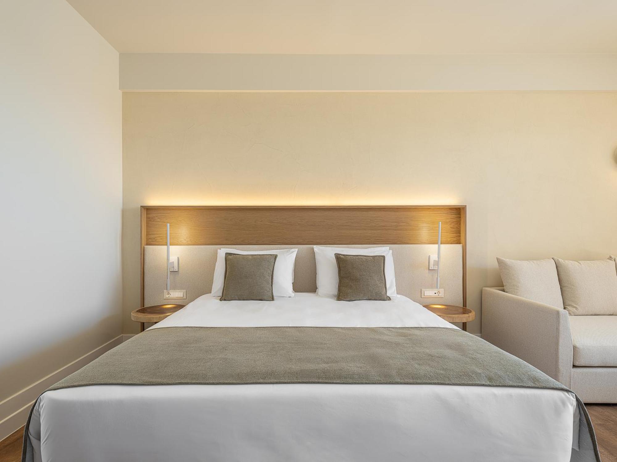 Avra Imperial מלון 5*