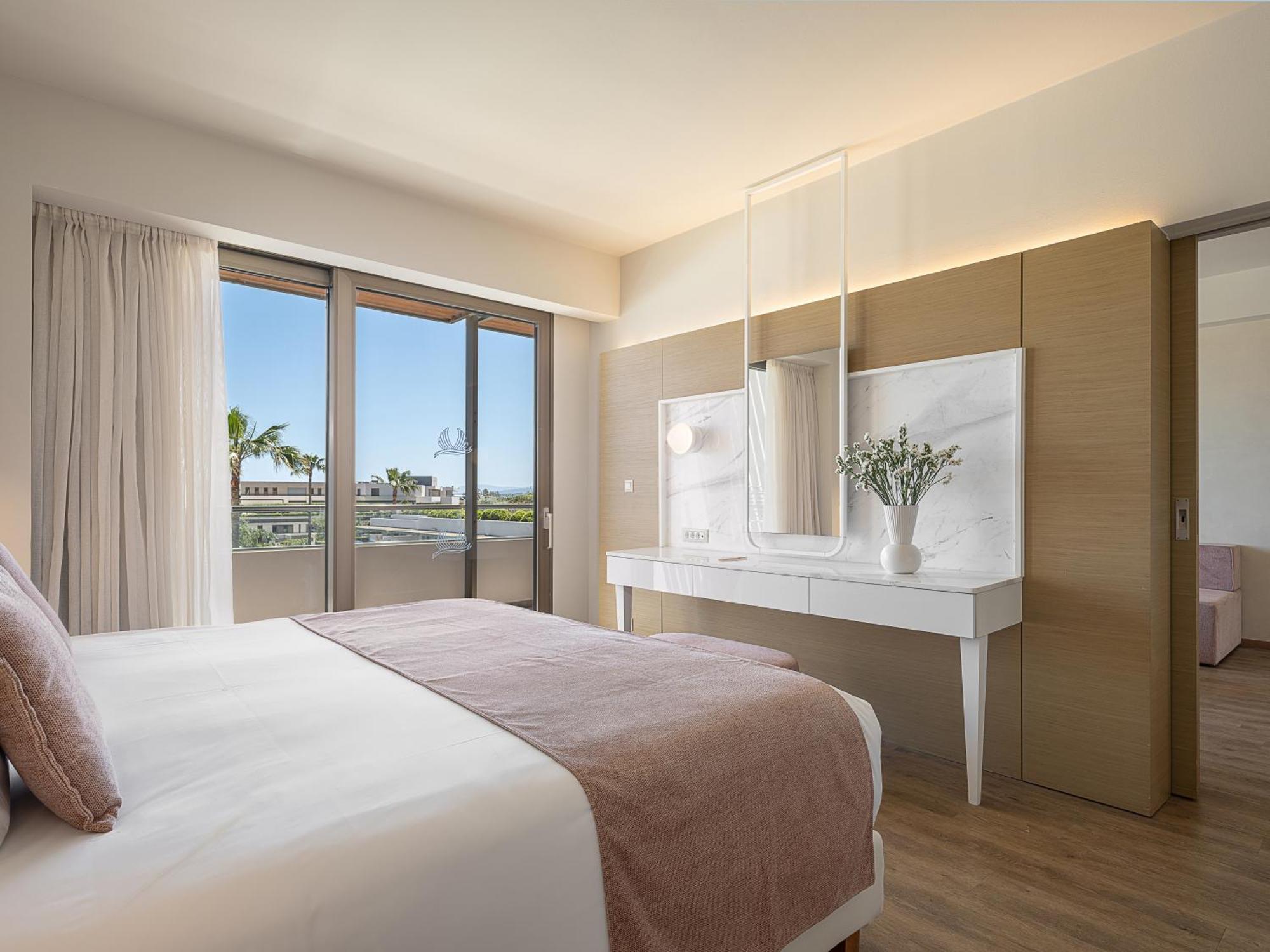 Avra Imperial 5* קולימברי