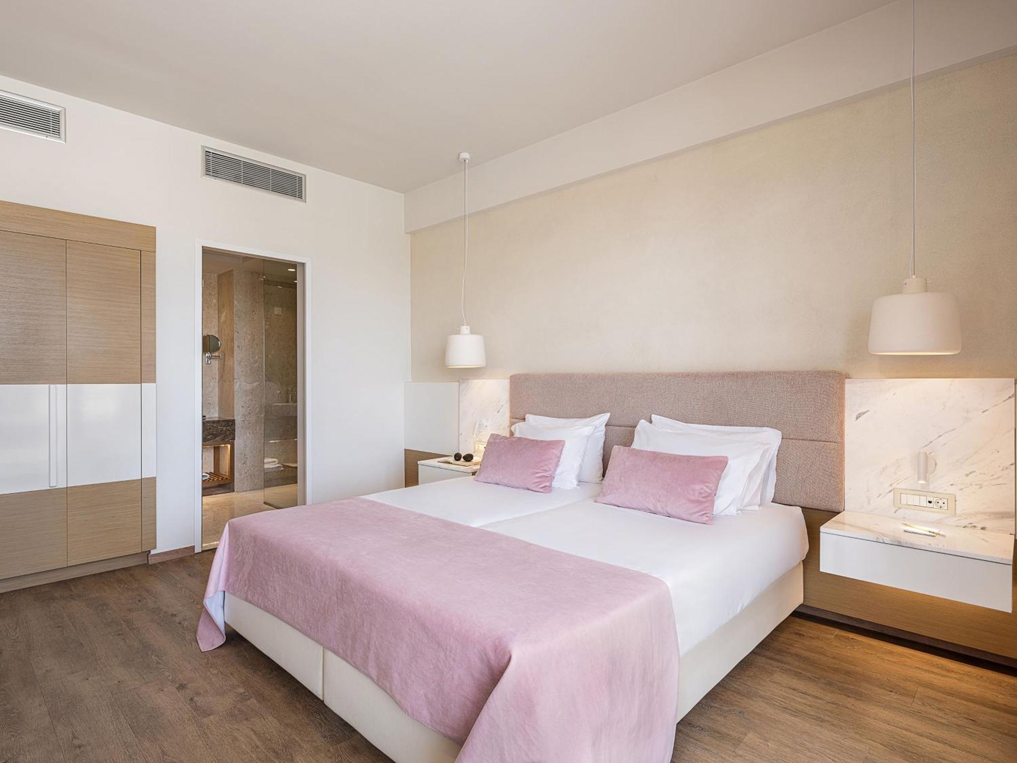 Avra Imperial Hotel 5*