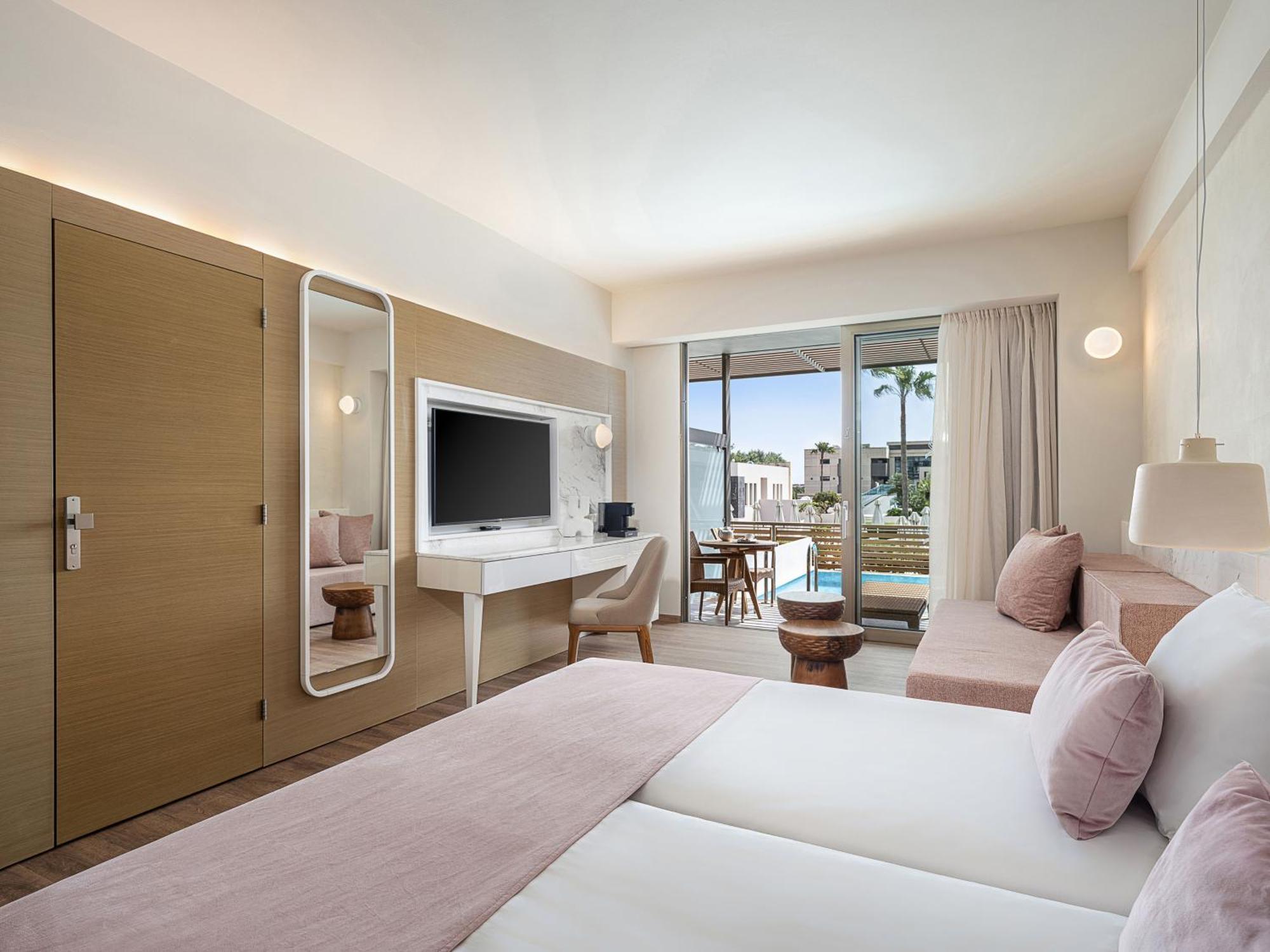 Avra Imperial 5*